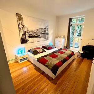 https://ein-zimmer-im-stadtzentrum.hamburg-hotels-de.com
