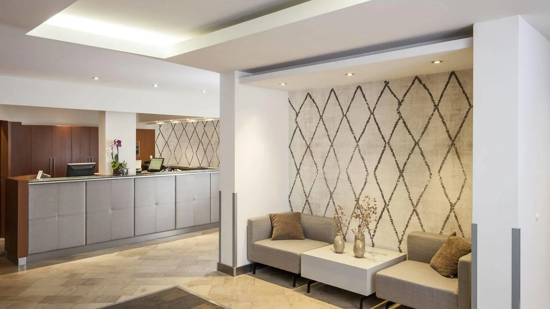 Hotel Erzgiesserei Europe Munich 4*,